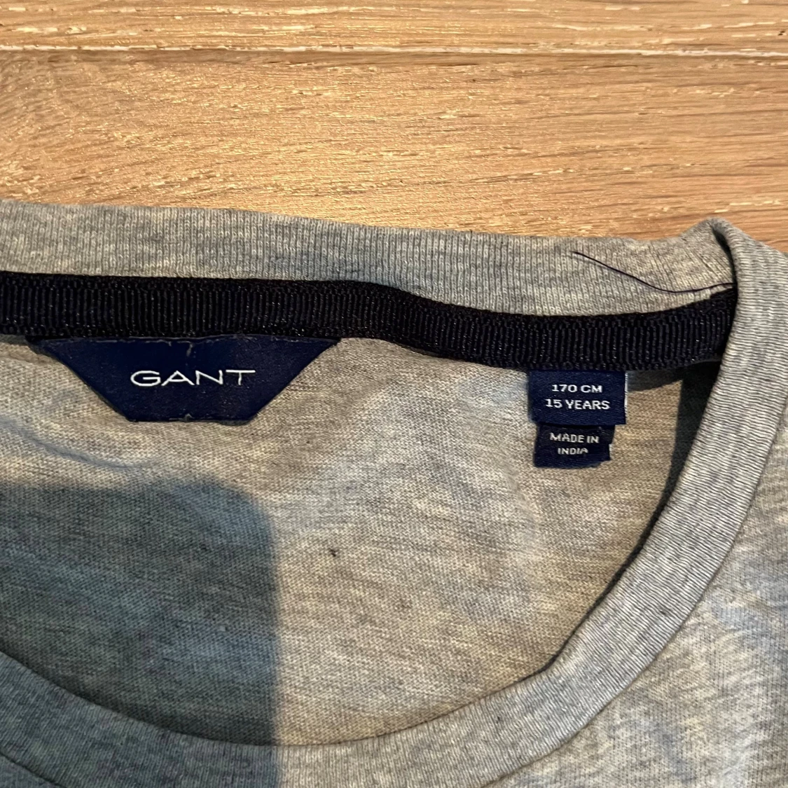 170cm/15år, Grå GANT t-shirt med logga - 2