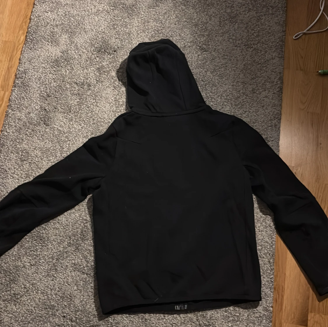 Svart Nike tech hoodie med dragkedja - 1