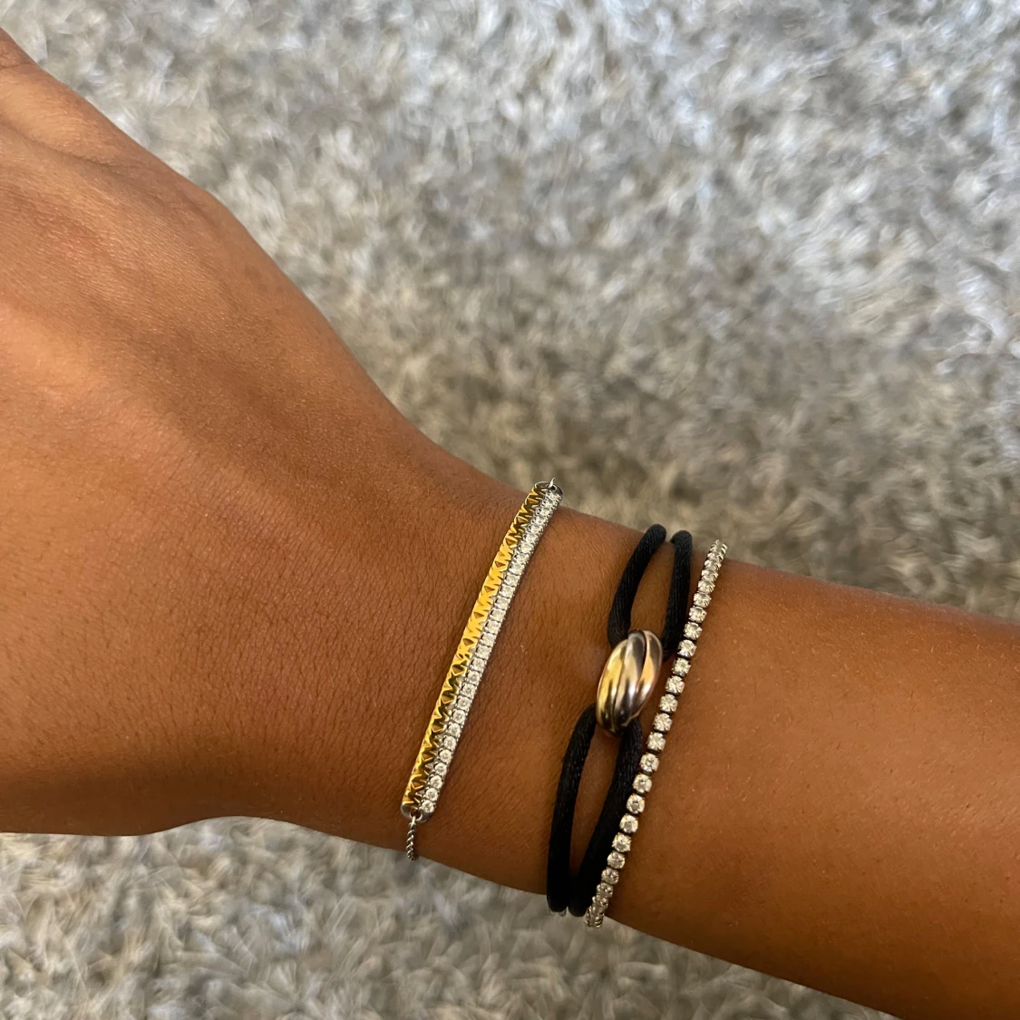 Guld- och silverfärgat MK armband - 1