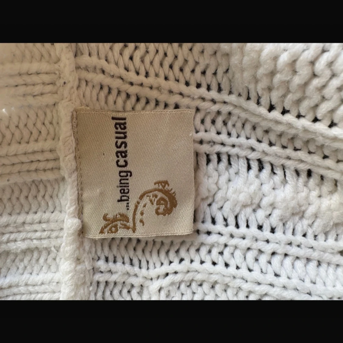 Vit stickad kofta - 1