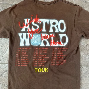 Travis scott Astroworld t-shirt - Köpt på tour i USA.