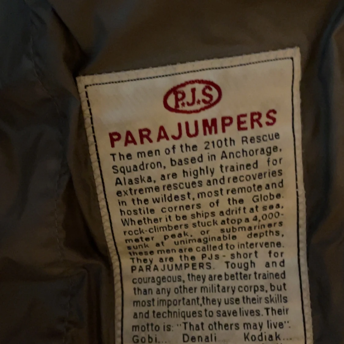 Svart pufferjacka från Parajumpers - 3