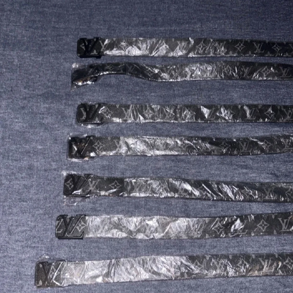 Svart monogram bälte