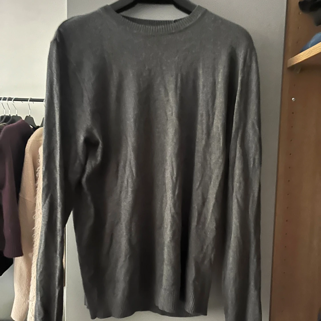 Mörkgrå stickad tröja från ASOS - 1