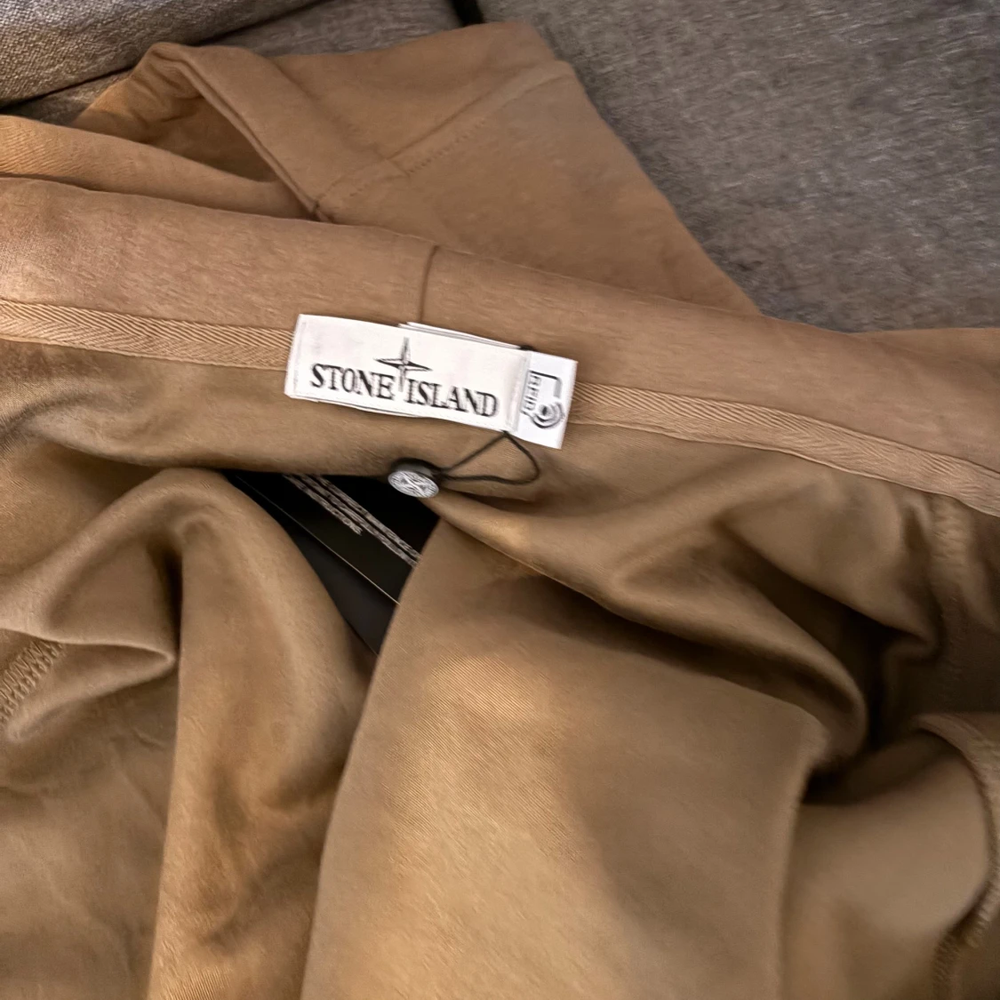 Brun hoodie från Stone Island - 1