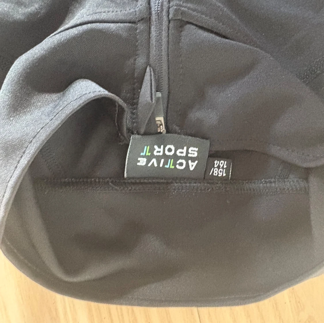 Svart sportig jacka - 3