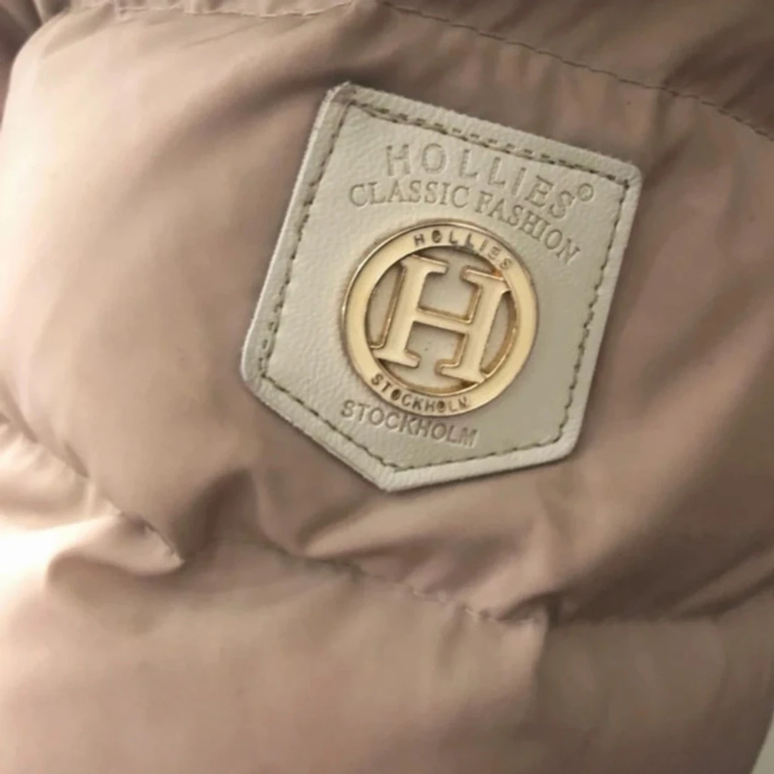 Beige pufferjacka Hollies med päls - 2