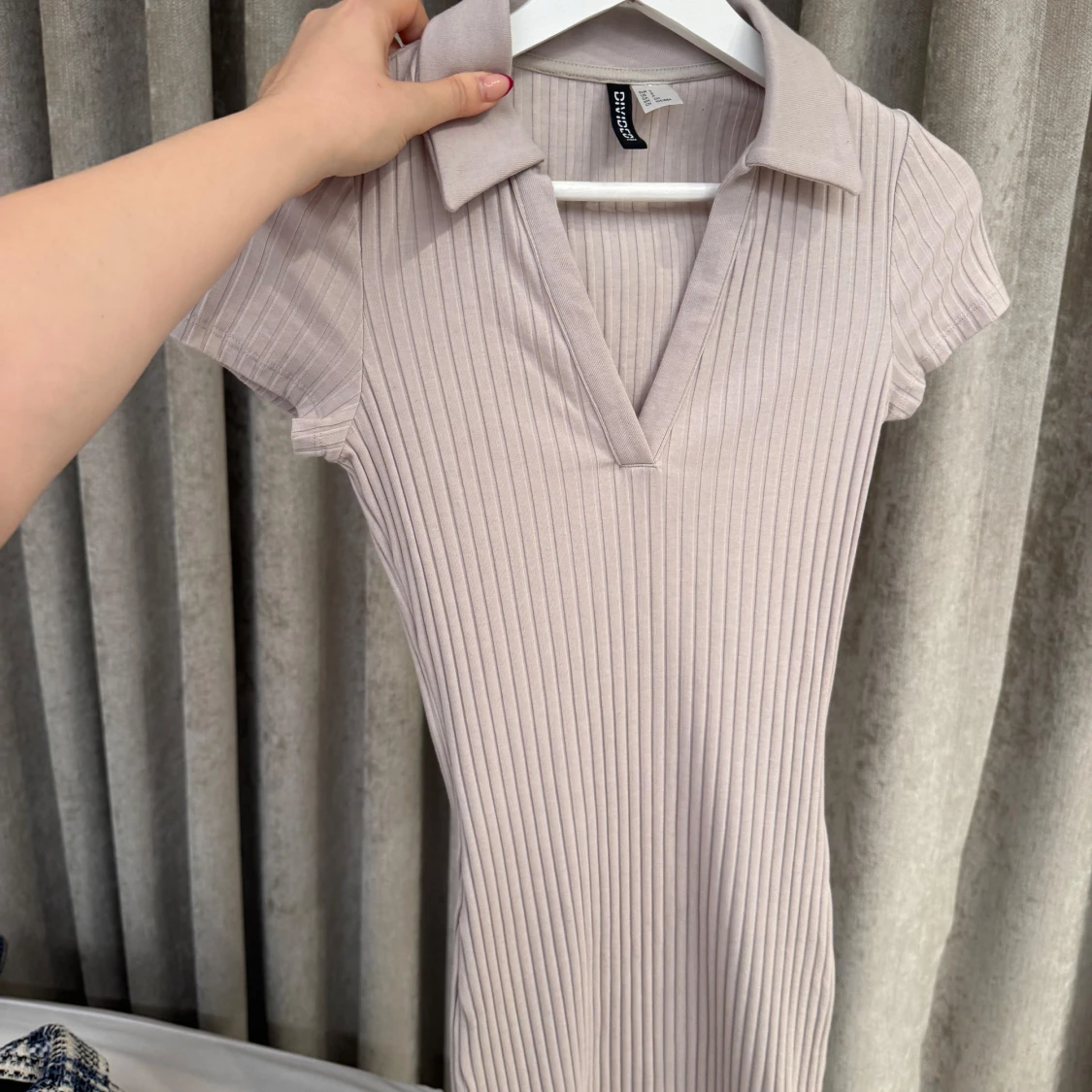 Klänning stickad beige