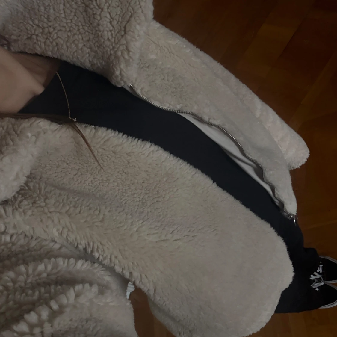 Varm Beige teddyjacka från H&M - 1