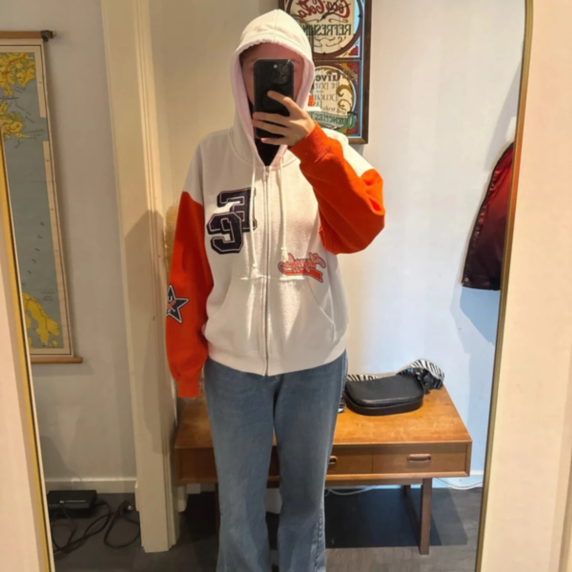 Vit och orange hoodie från H&M - 4