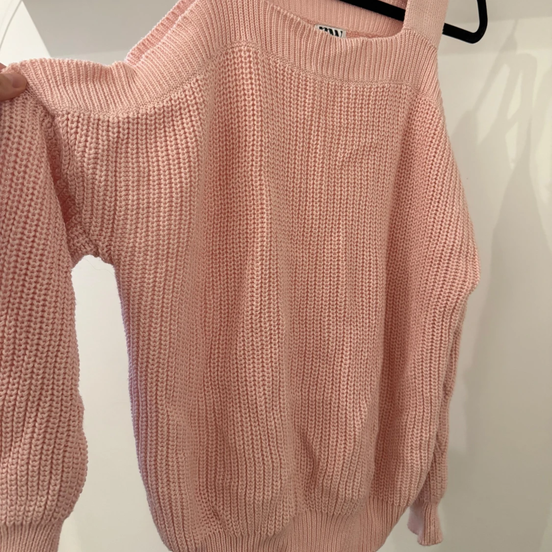 Rosa stickad offshoulder-tröja - 2