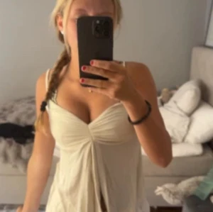 Topp - Söt topp från Ginatricot som har prislapp kvar💕