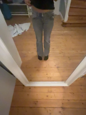 Gråa jeans - Används inte längre men inga spår av användning,  storlek 152 från Gina tricot bootcut