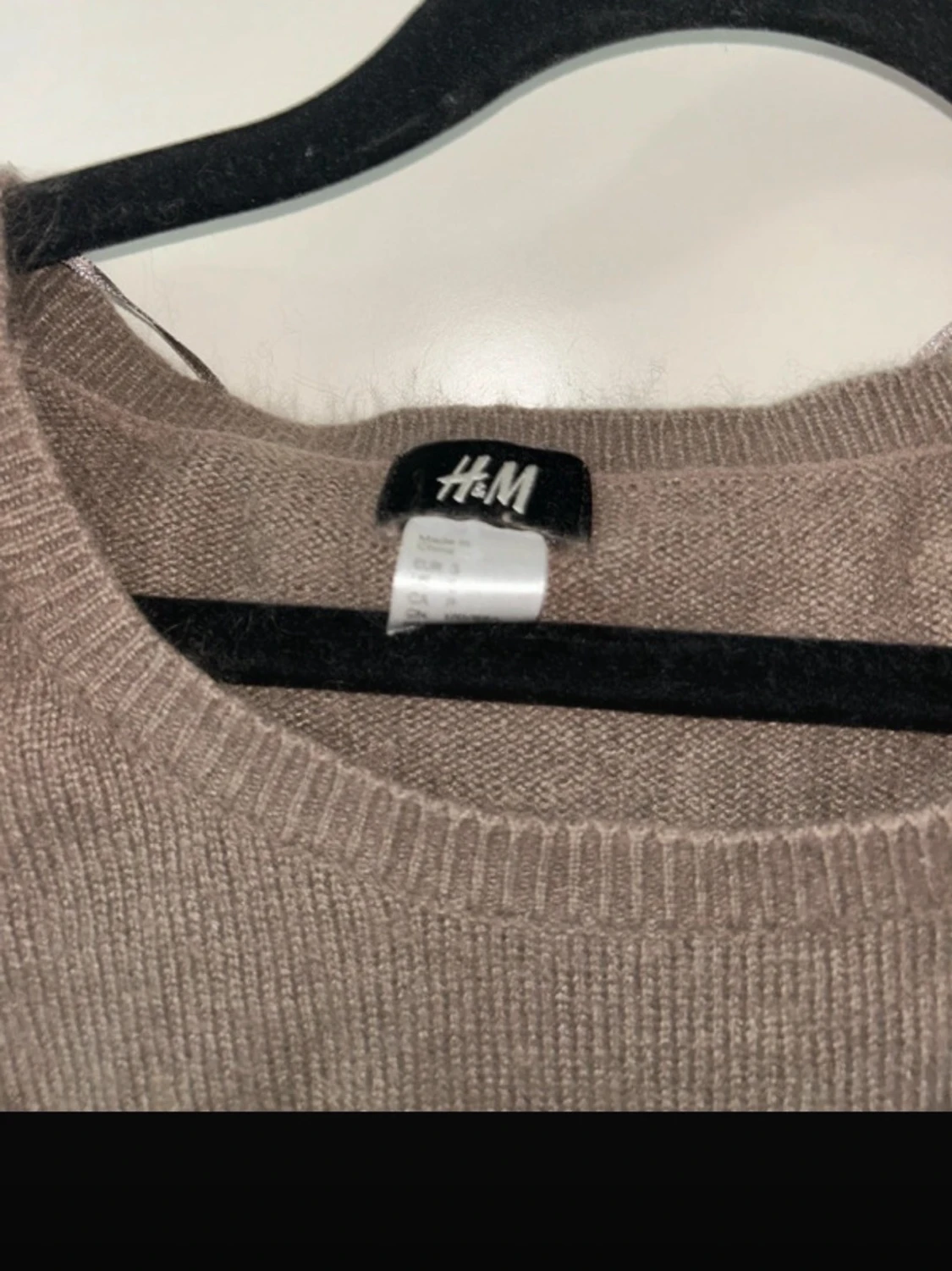 Beige stickad tröja med volang H&M - 2