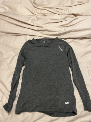 Tränings tröja  - Grå tränings tröja 