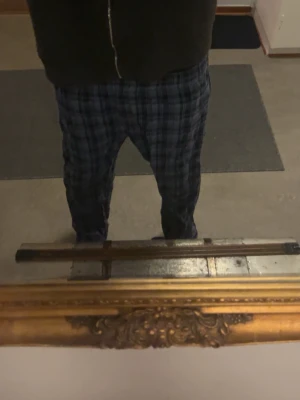 Blårutiga mjukisbyxor från Wear - Ett par jätte mjuka och sköna morgonmjukis:) Inga problem med dessa:) 