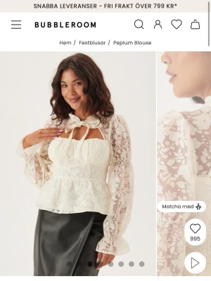 Söker denna blus från Bubbleroom!! - Vill gärna köpa denna blus då den är slutsåld på hemsidan:// Är öppen för att diskutera pris!💞