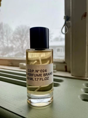 The Perfume Brand no. 24.  - Parfym från The Perfume Brand no. 24. Endast testad. ❤️Nypris 380 kr. 