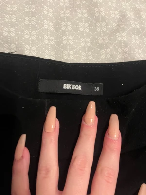 Byxor - Vanliga byxor från bikbok, kostymbyxor 