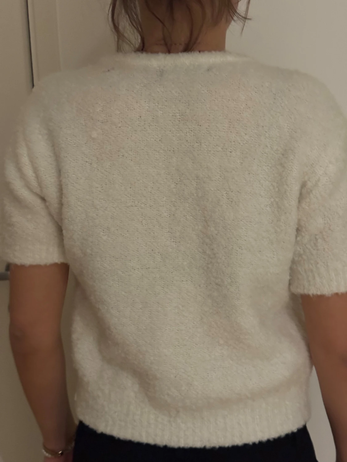 Vit kortärmad kofta med knappar - 1