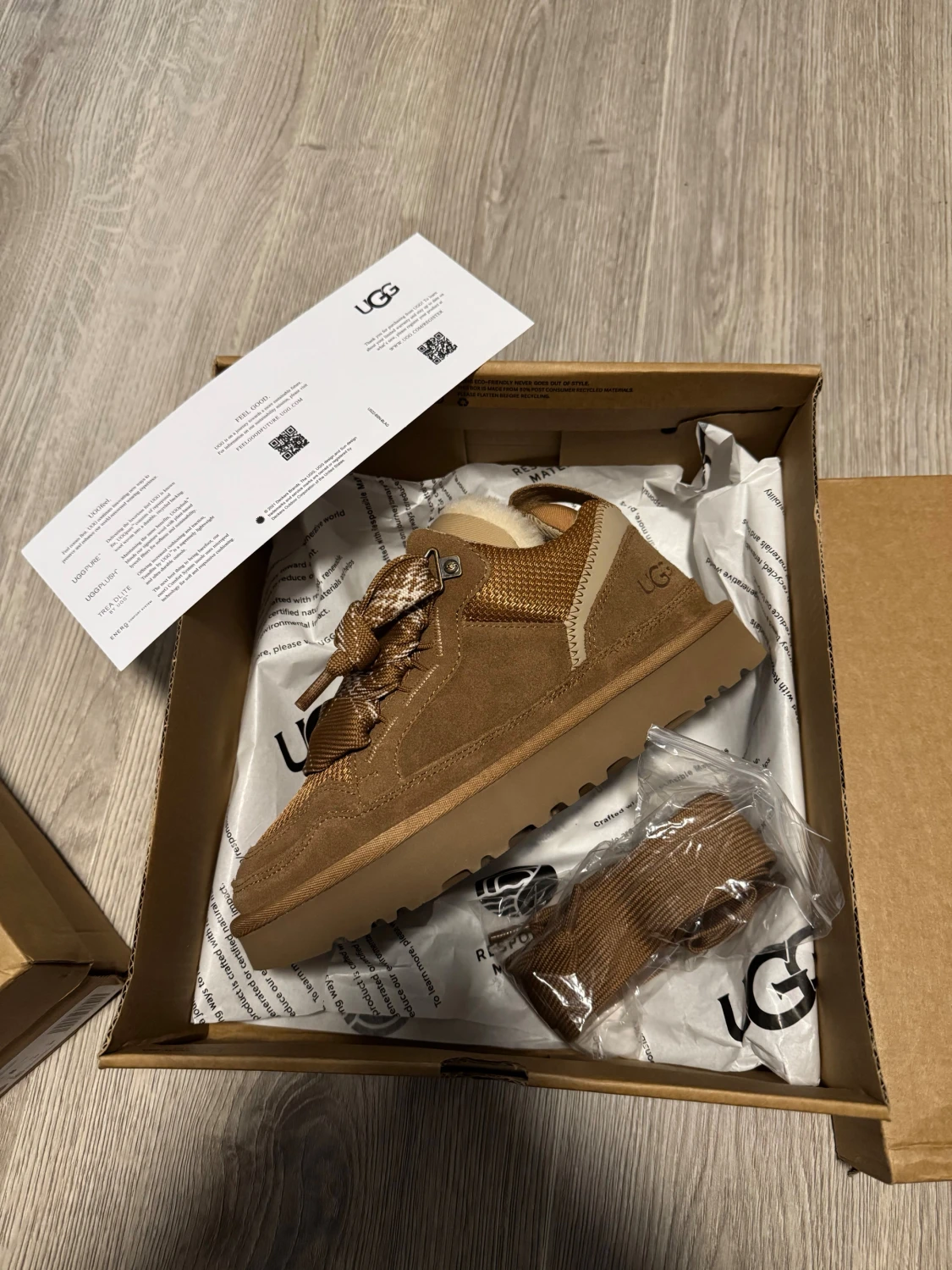 UGG LOWMEL / Chestnut - 6