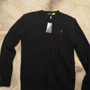 Ralph lauren kabel knit M - Den är helt ny oanvänd