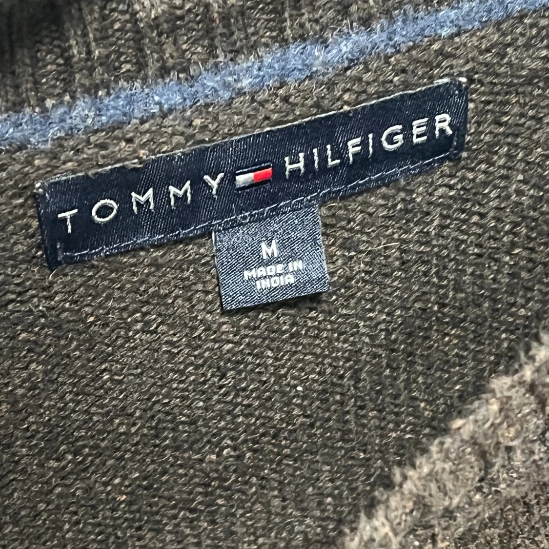 Mörkbrun stickad tröja Tommy Hilfiger - 1