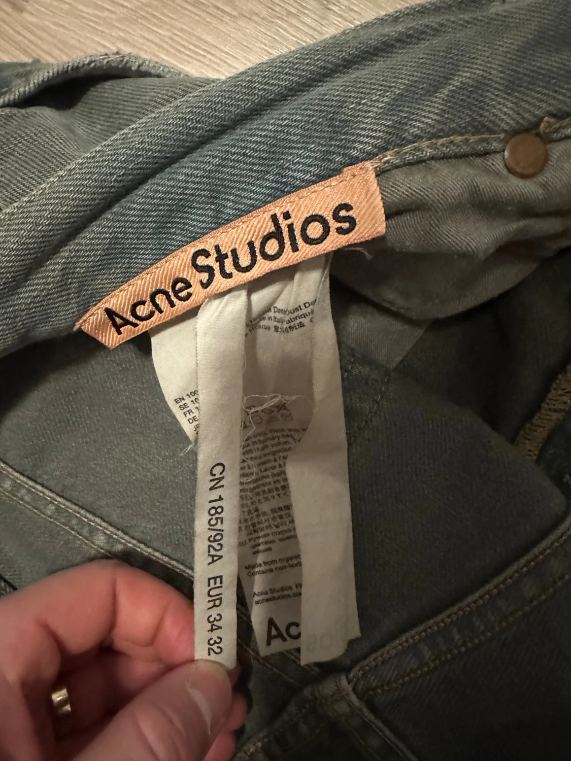 Grå bootcut jeans från Acne Studios - 3