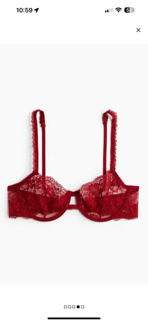 Röd spets BH  - Helt ny med prislapp!!
