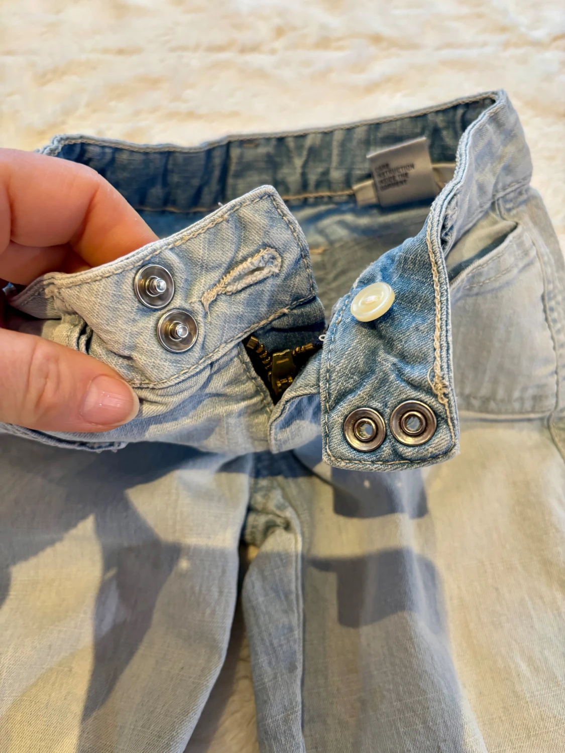 Ljusblå bootcut jeans med knappar - 3