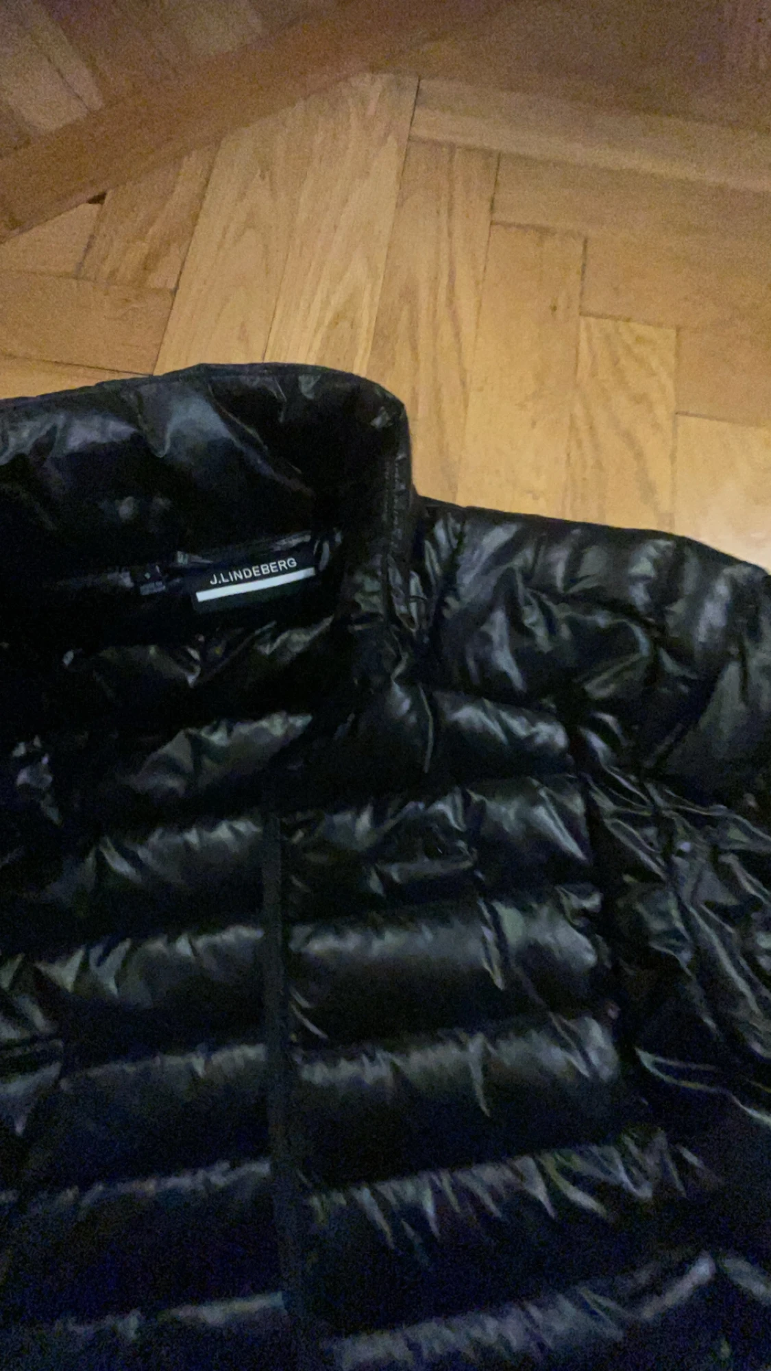 Svart dunjacka från J.Lindeberg - 2
