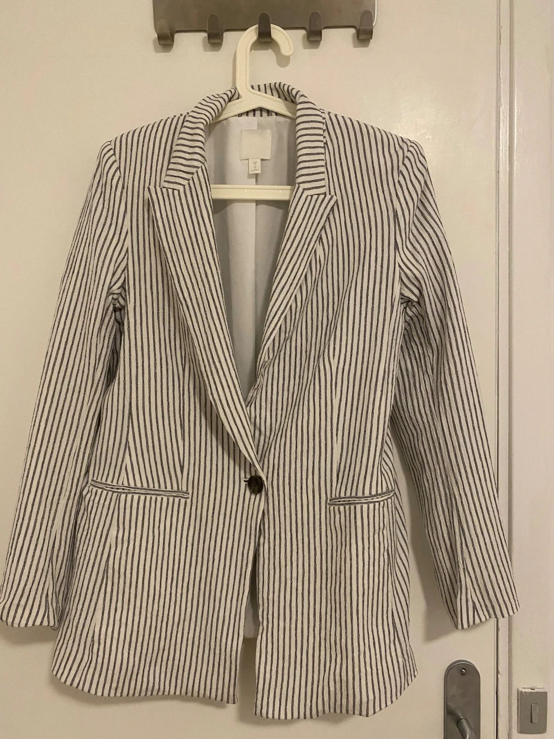 Randig kavaj från H&M, storlek 38