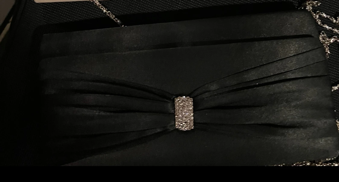 Svart väska  - 4