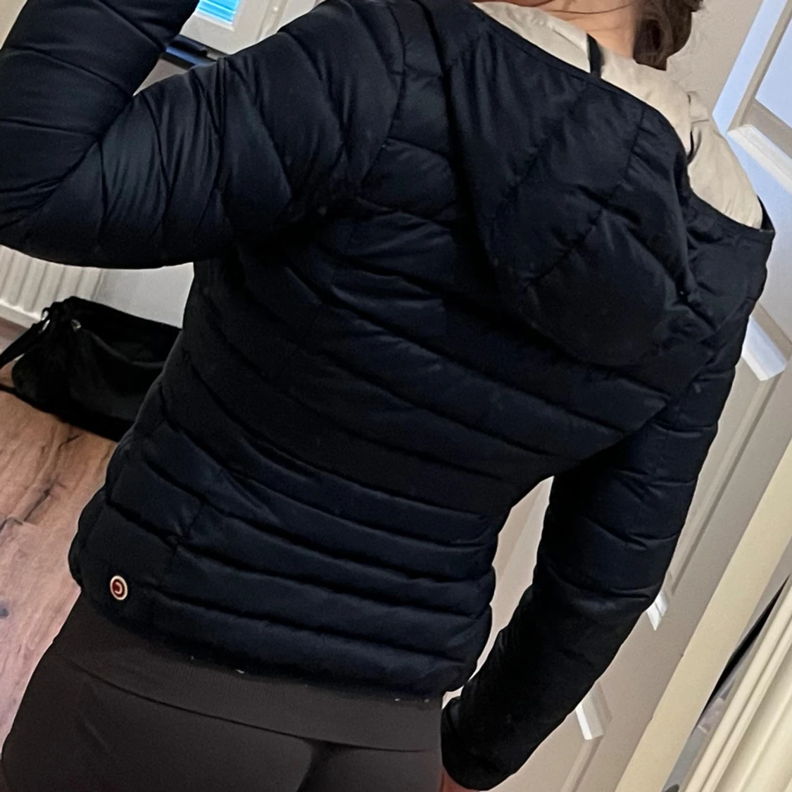 Mörkblå Colmar pufferjacka med huva - 2