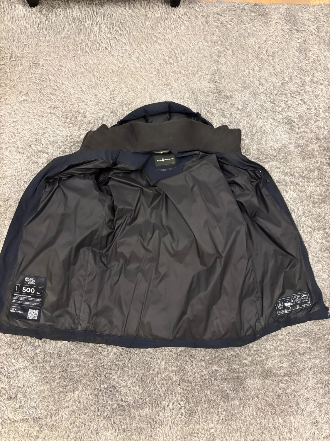 Mörkblå dunjacka från Sail Racing - 2