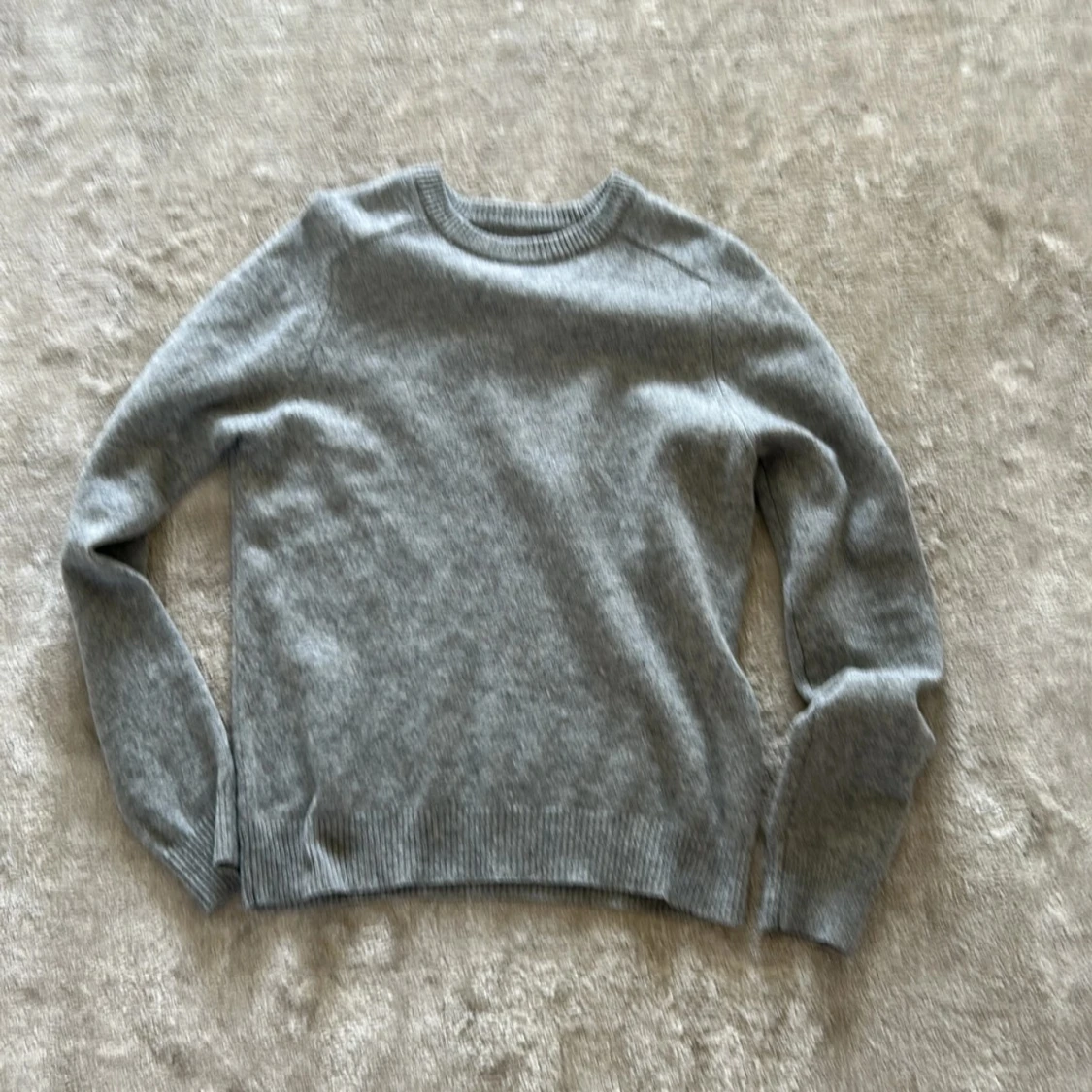 Grå stickad tröja från A Day's March