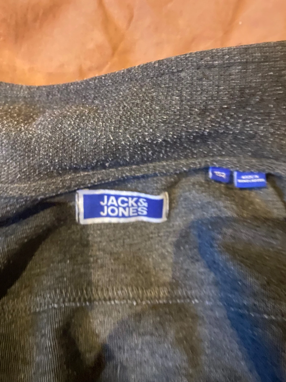 Mörkgrå overshirt från Jack & Jones - 2