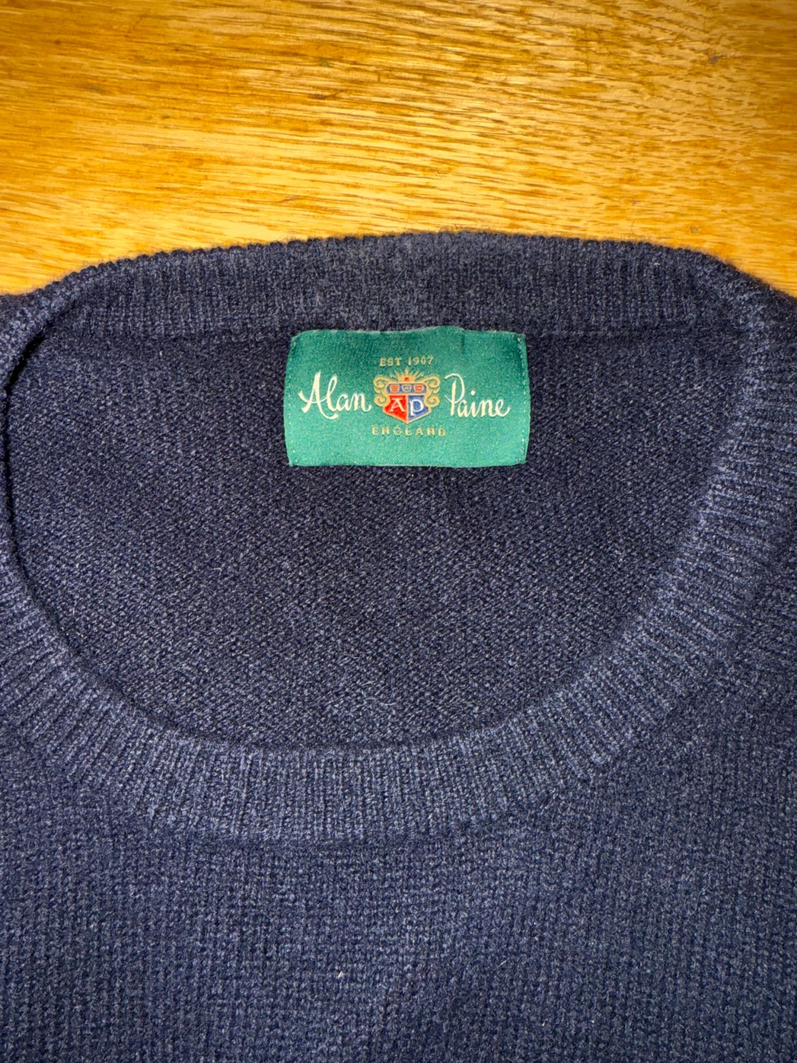 Mörkblå stickad tröja Alan Paine - 2