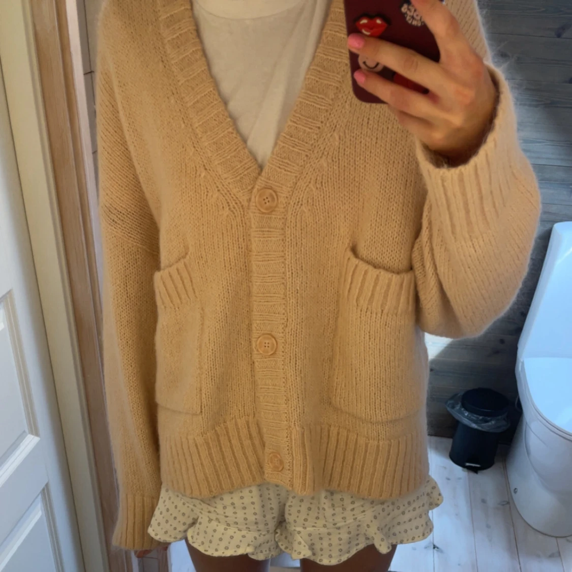 Rosa/beige stickad kofta med fickor