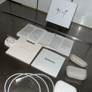 AirPods 2 pro - Pris går att diskuteras 