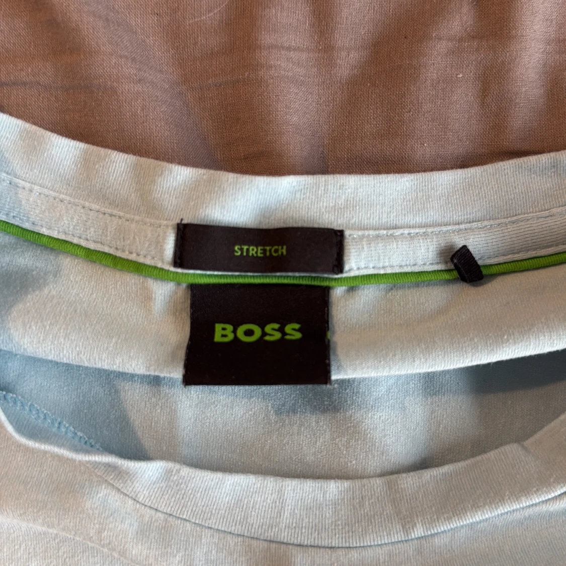 Ljusblå t-shirt från BOSS med tryck - 3