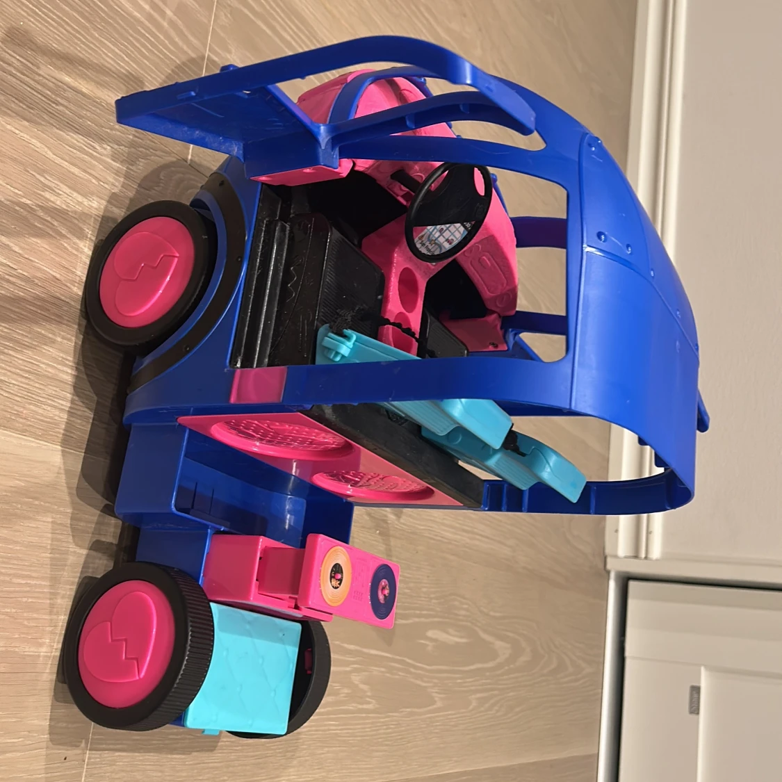 L.O.L. Surprise! (pris kan diskuteras) - 4