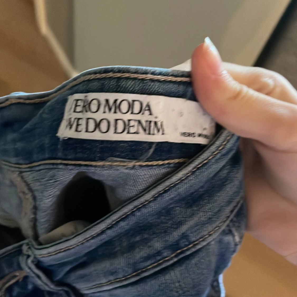 Blå bootcut jeans från Vero Moda - 2