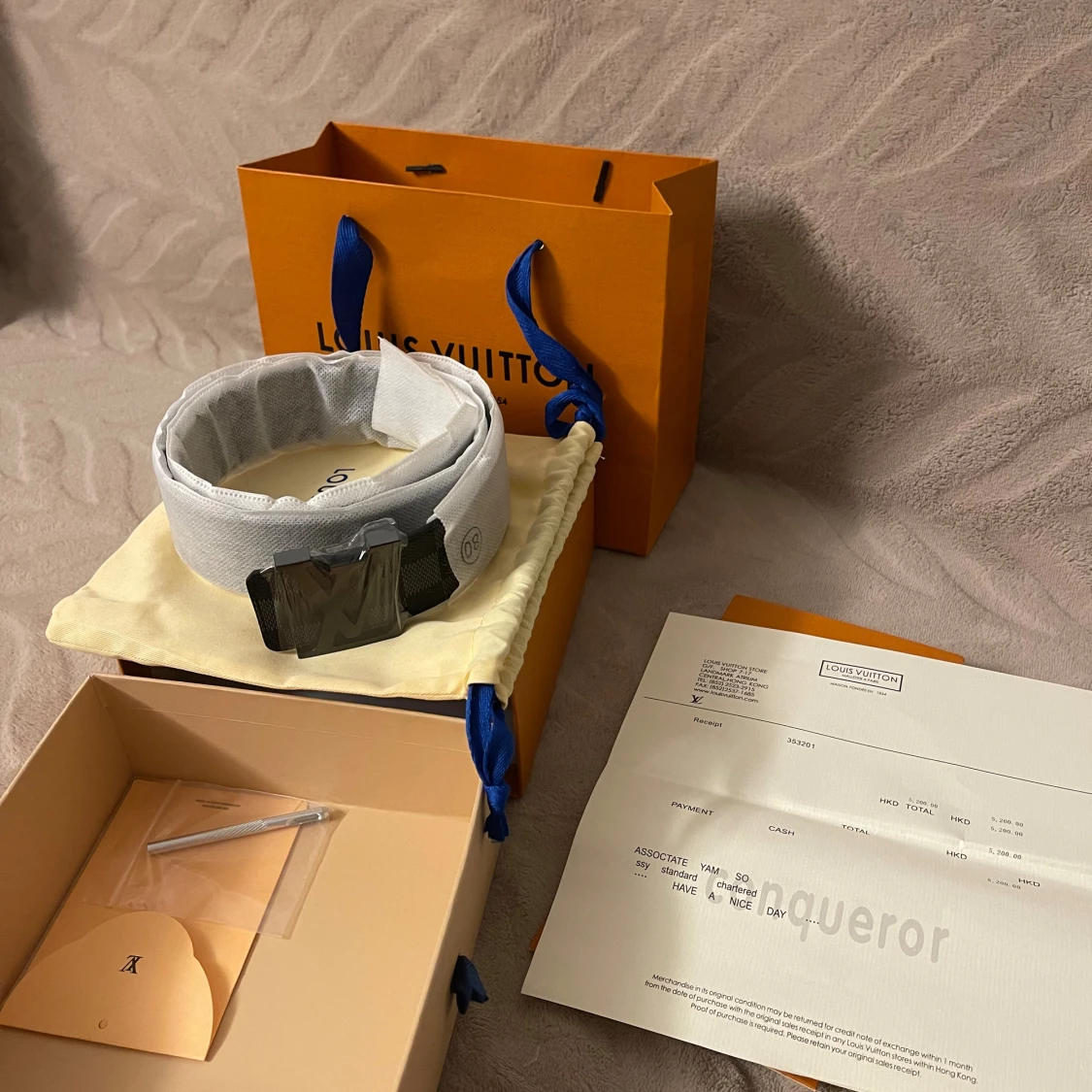 Louis Vuitton vit bälte  - 1