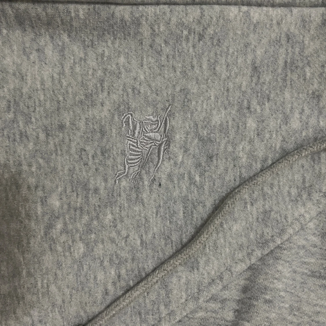 Grå Burberry hoodie med klassiskt foder - 3