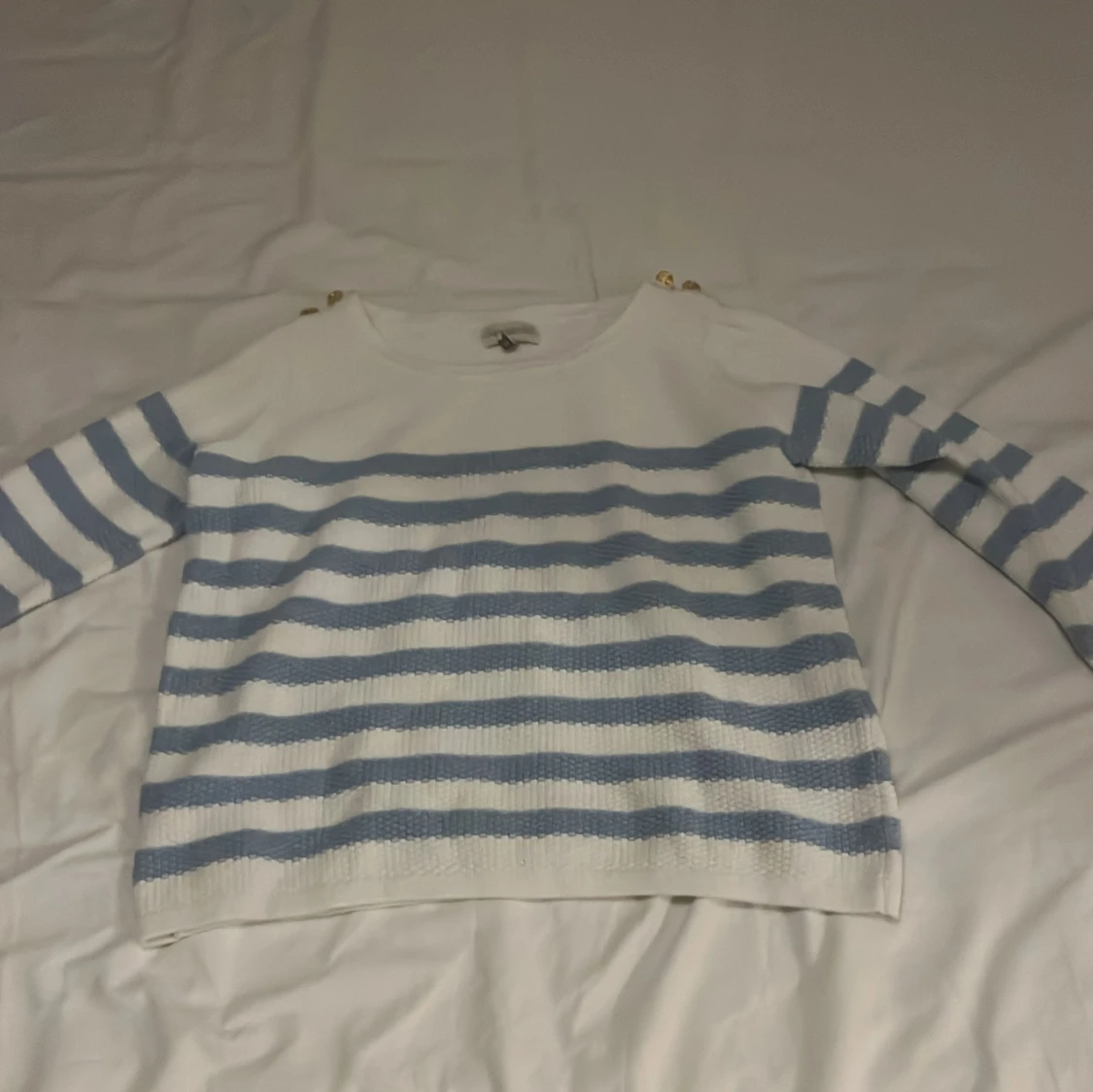 Vit och blå randig tröja från Newhouse - 1