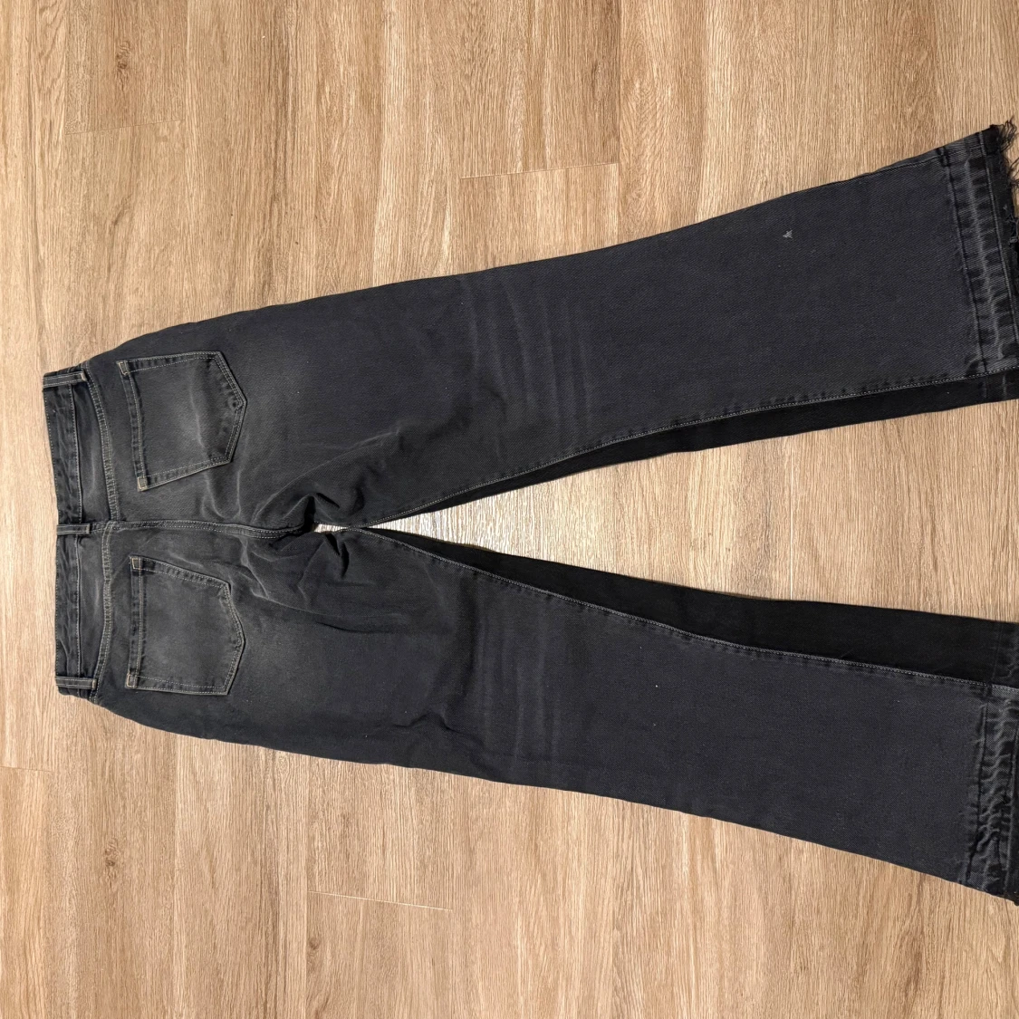 Svarta bootcut jeans från Zara - 1