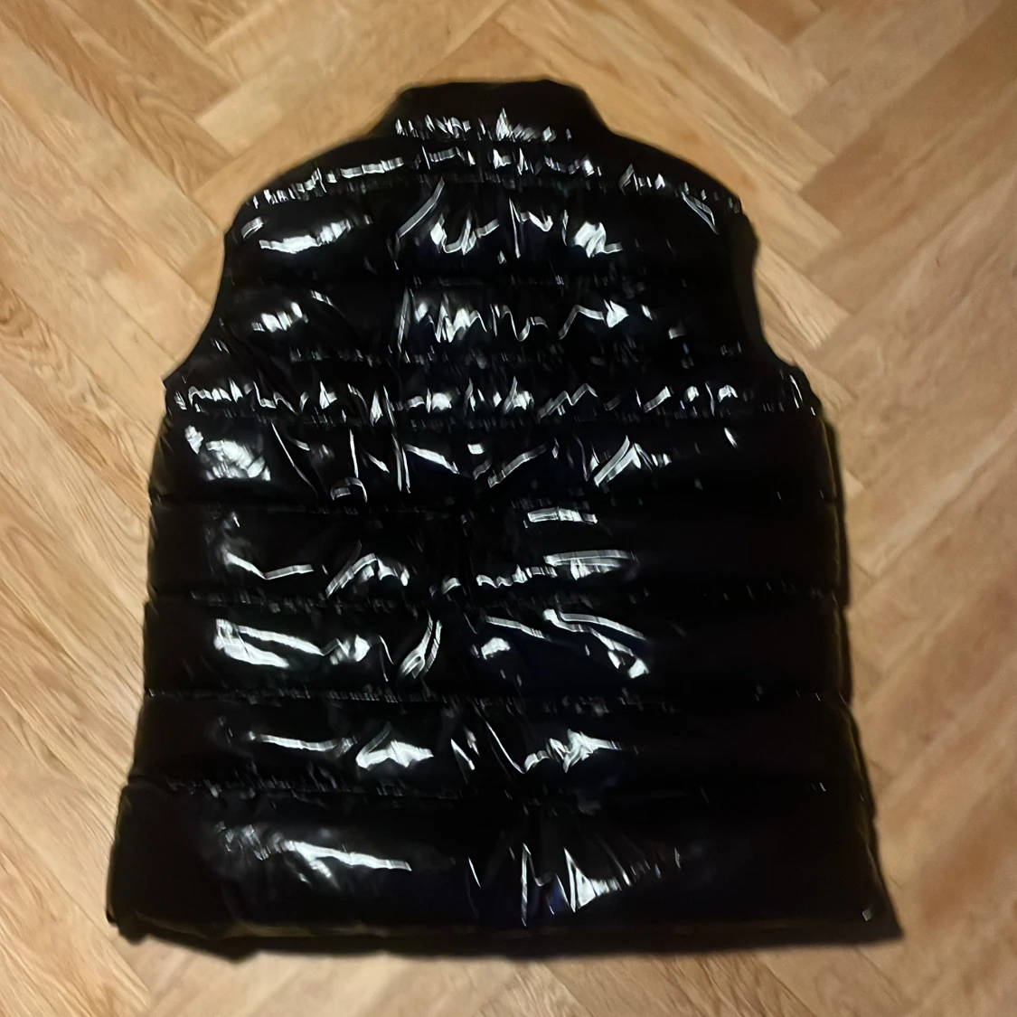 Svart dunväst från Moncler - 1