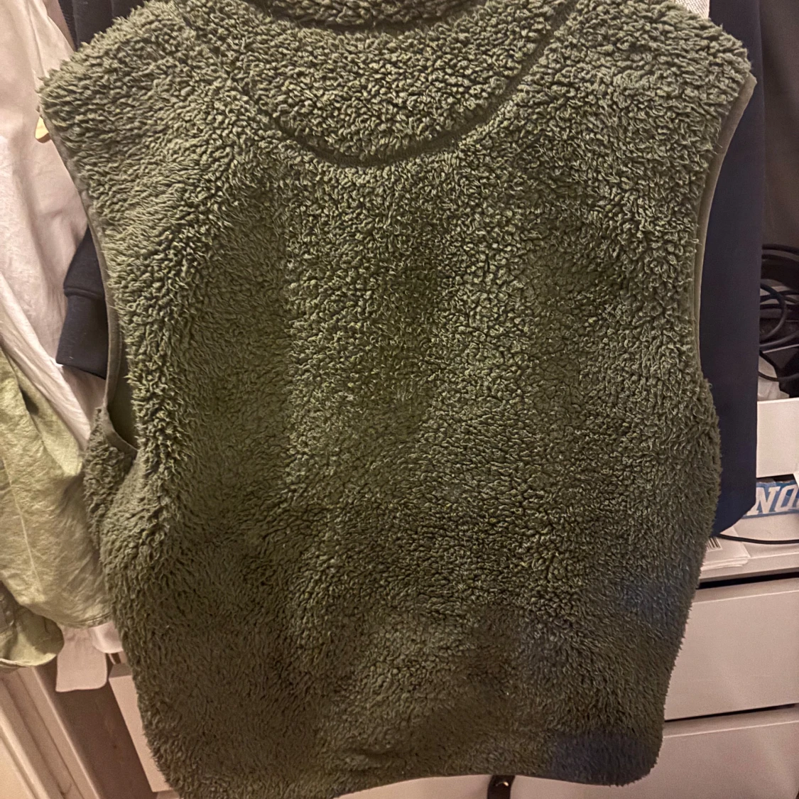 Grön fleeceväst från J.Lindeberg - 1