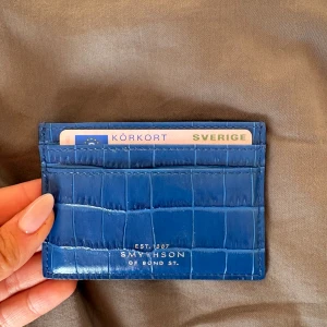 Smythson kort hållare - Säljer denna fina plånbok från Smythson. Helt i ny skick. Skriv vid frågor💞